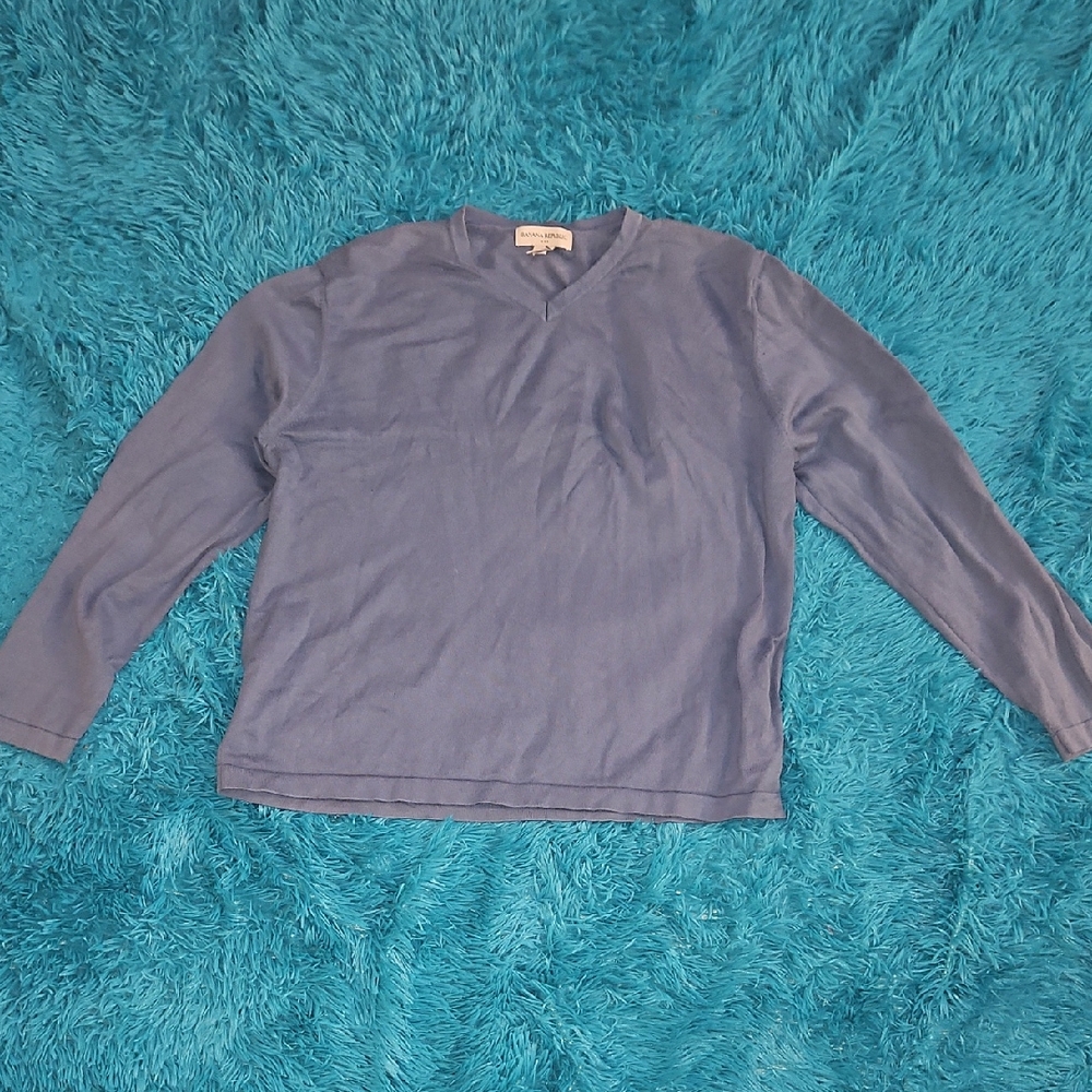 Banana Republic Men's Blue V-Neck Sweater